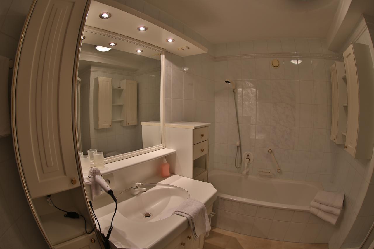 Hotel Central Ишгъл Екстериор снимка